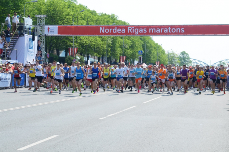 “NRC Vaivari” komandas dalībnieki Nordea Rīgas maratons